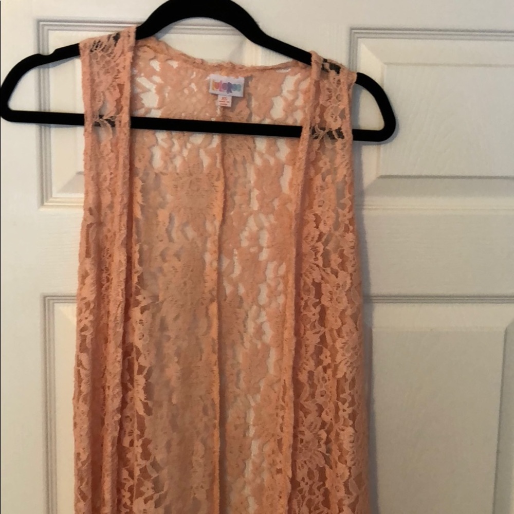 XS Lace Lularoe joy. EUC